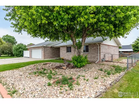 209 E Chestnut St, Windsor, CO 80550 photo 4