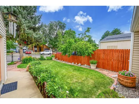 1263 Meadow St, Longmont, CO 80501 photo 8