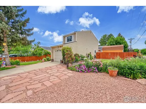 1263 Meadow St, Longmont, CO 80501 photo 2