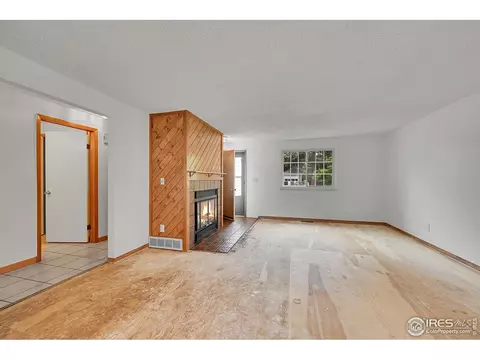 1263 Meadow St, Longmont, CO 80501 photo 9