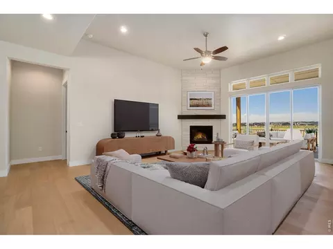 Living - 24113 E 36th Pl, Aurora, CO 80019 photo 7 of 10