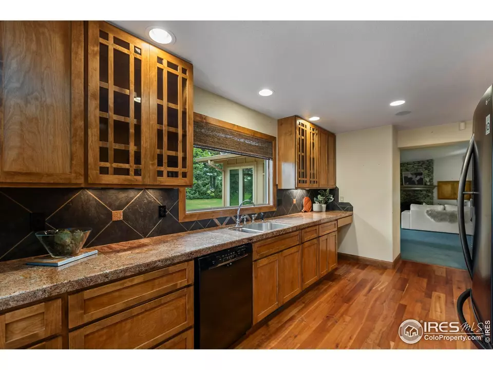 Kitchen - 2305 Turnberry Rd, Fort Collins, CO 80524 photo 3 of 4