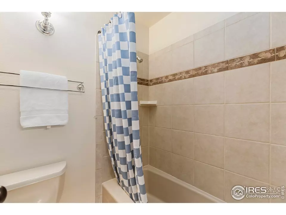 Bath - 2305 Turnberry Rd, Fort Collins, CO 80524 photo 5 of 5