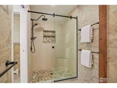 Bath - 3970 Longwood Ave, Boulder, CO 80305 photo 5 of 6