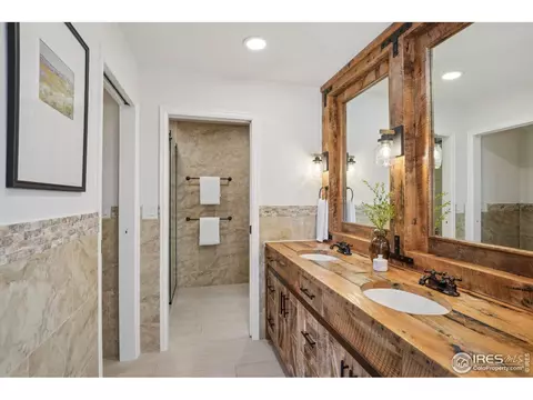 Bath - 3970 Longwood Ave, Boulder, CO 80305 photo 4 of 6
