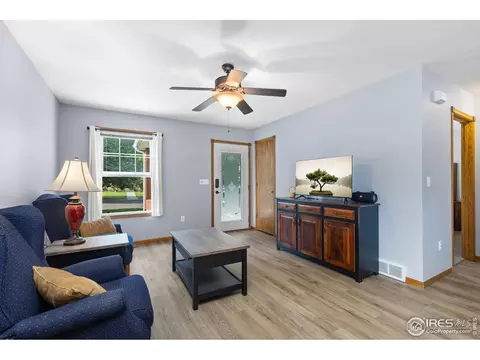 305 E Colorado Ave, Berthoud, CO 80513 photo 10