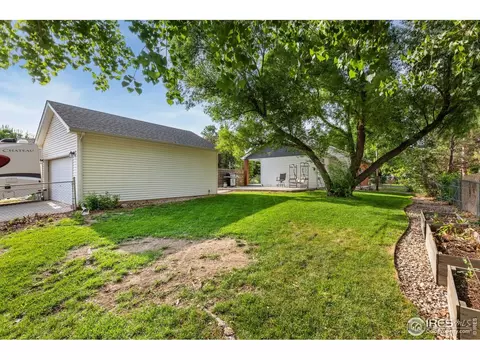 305 E Colorado Ave, Berthoud, CO 80513 photo 6