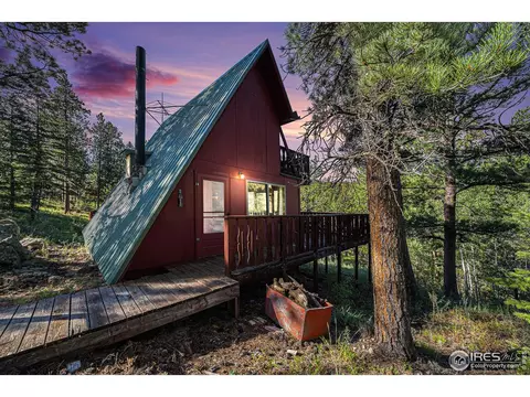 66 Circle Dr, Glen Haven, CO 80532