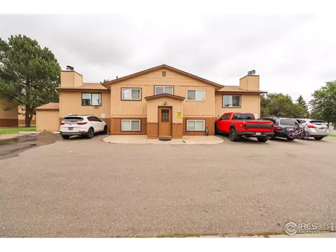 127 W 45th St, Loveland, CO 80538