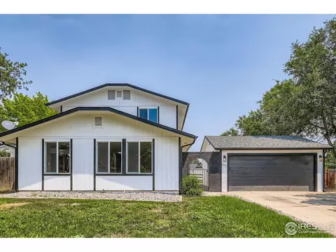 642 Independence Dr, Longmont, CO 80504