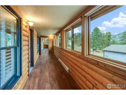 1336 Kinnikinnic Ct, Estes Park, CO 80517