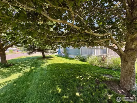 305 E Chase St, Haxtun, CO 80731 photo 6