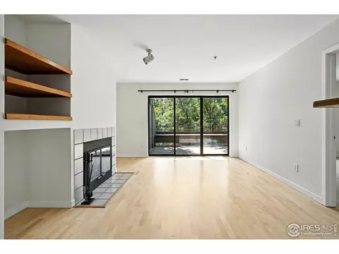 836 Walnut St #D, Boulder, CO 80302 photo 2