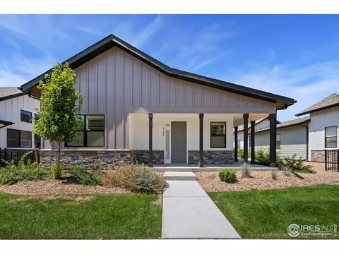 739 Campfire Dr, Fort Collins, CO 80524