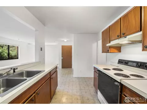Kitchen - 1895 Alpine Ave #G21, Boulder, CO 80304 photo 3 of 5