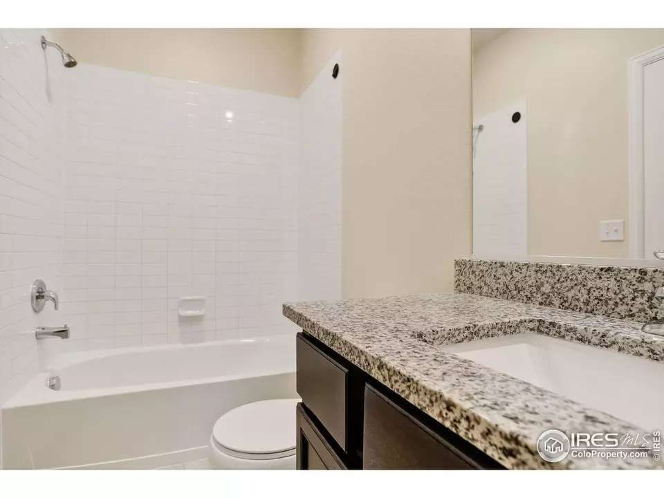 Bath - 308 Bowles St, Keenesburg, CO 80643 photo 2 of 2