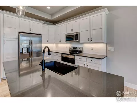204 High Point Dr, Longmont, CO 80504