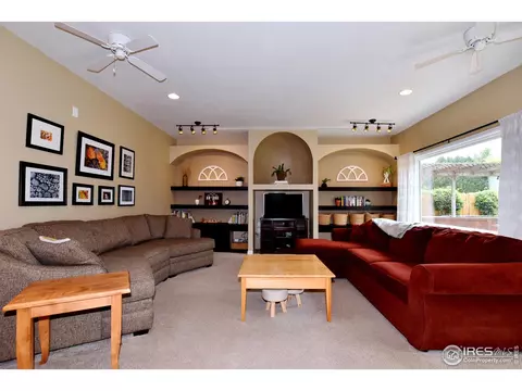 1048 Hemlock Dr, Windsor, CO 80550 photo 29