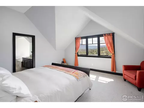 Bedroom - 8558 Flagstaff Rd, Boulder, CO 80302 photo 4 of 4
