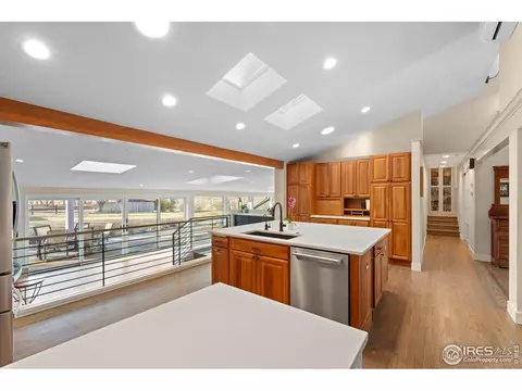 Kitchen - 819 Gapter Rd, Boulder, CO 80303 photo 4 of 4