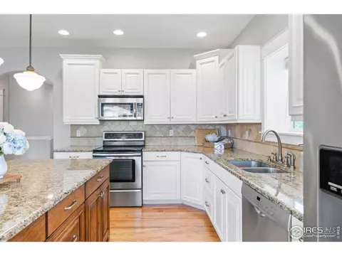 365 Amber Dr, Windsor, CO 80550 photo 9