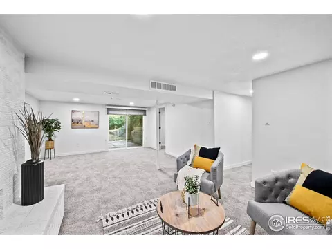 4090 W Wagon Trail Dr, Littleton, CO 80123