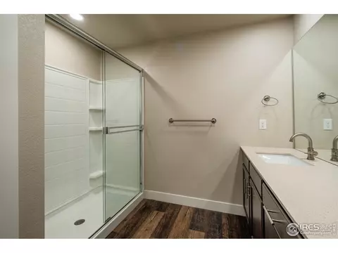 Bath - 718 66th Ave, Greeley, CO 80634 photo 3 of 5