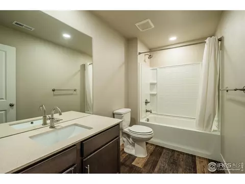 Bath - 718 66th Ave, Greeley, CO 80634 photo 5 of 5