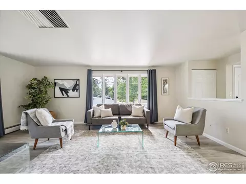 800 Mohawk Dr, Boulder, CO 80303 photo 3