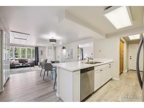 800 Mohawk Dr, Boulder, CO 80303 photo 12