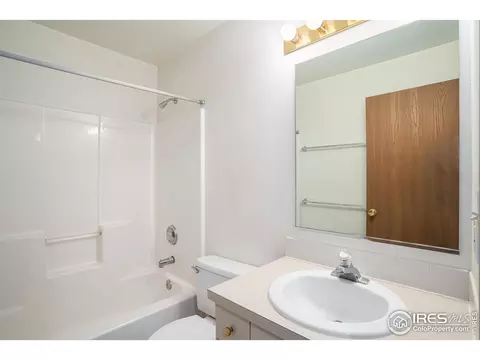 Bath - 1817 10th Ave, Greeley, CO 80631 photo 2 of 2