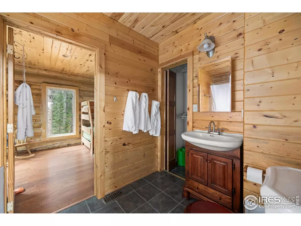 Bath - 122 Elk Way, Drake, CO 80515 photo 2 of 2