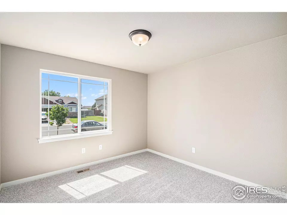 Bedroom - 141 Linden Oaks Dr, Ault, CO 80610 photo 3 of 6