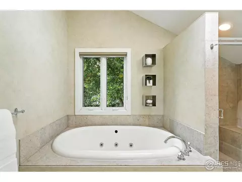 Bath - 3561 4th St, Boulder, CO 80304 photo 5 of 7