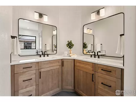 Bath - 1424 Burt Ave, Berthoud, CO 80513 photo 1 of 7