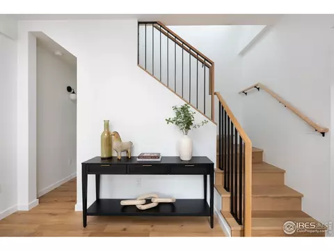 Entry Way - 934 Spruce St, Boulder, CO 80302 photo 3 of 3