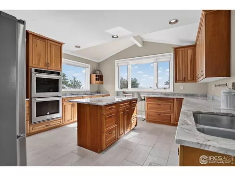 Kitchen - 1960 Colard Ln, Lyons, CO 80540 photo 1 of 2
