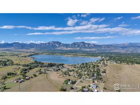 6703 Lakeview Dr, Boulder, CO 80303