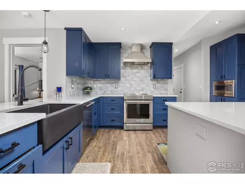365 Mohawk Dr, Boulder, CO 80303 photo 3