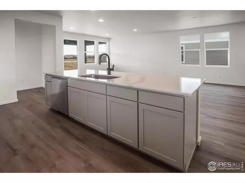 Kitchen - 6071 Red Barn Rd, Timnath, CO 80547 photo 7 of 9