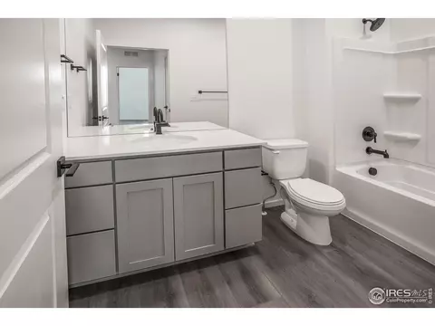 Bath - 6071 Red Barn Rd, Timnath, CO 80547 photo 1 of 8