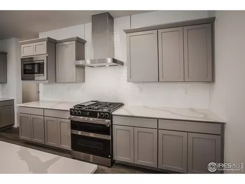 Kitchen - 6071 Red Barn Rd, Timnath, CO 80547 photo 5 of 9
