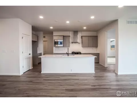 Kitchen - 6071 Red Barn Rd, Timnath, CO 80547 photo 3 of 9