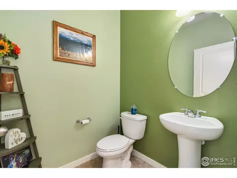 Bath - 1233 Lily Mountain Rd, Windsor, CO 80550 photo 1 of 4