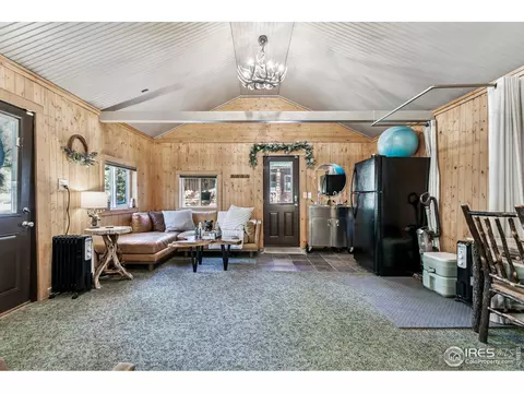 Living - 541 Riverside Dr, Lyons, CO 80540 photo 5 of 6