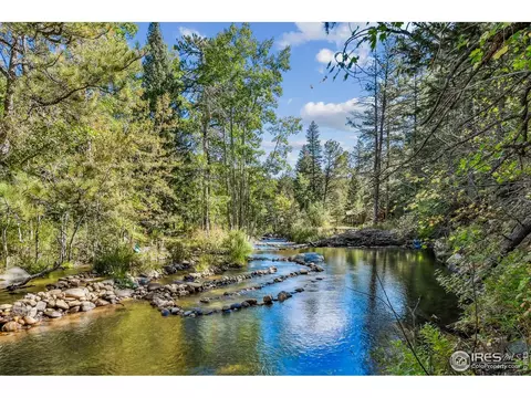 511 Riverside Dr, Lyons, CO 80540