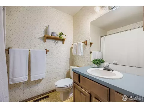 Bath - 2736 Winding Trail Pl, Boulder, CO 80304 photo 1 of 3