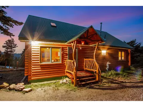 679 Mount Massive Dr, Livermore, CO 80536