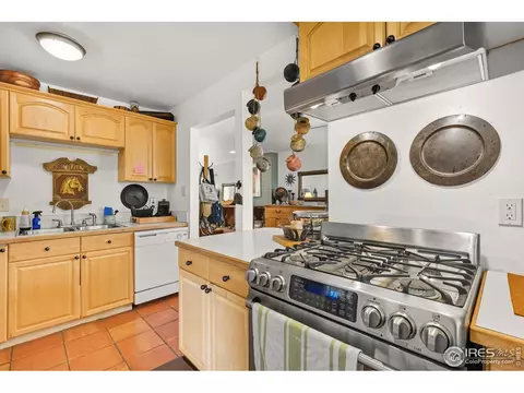 3155 Dover Dr, Boulder, CO 80305 photo 7