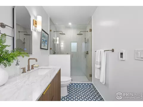 Bath - 2905 Stanford Ave, Boulder, CO 80305 photo 1 of 4